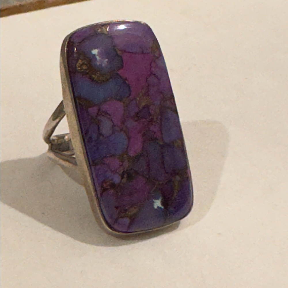 Vintage Sterling silver ring with Purple Stone size 5